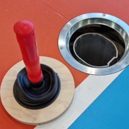 Tryska na odstránenie veka