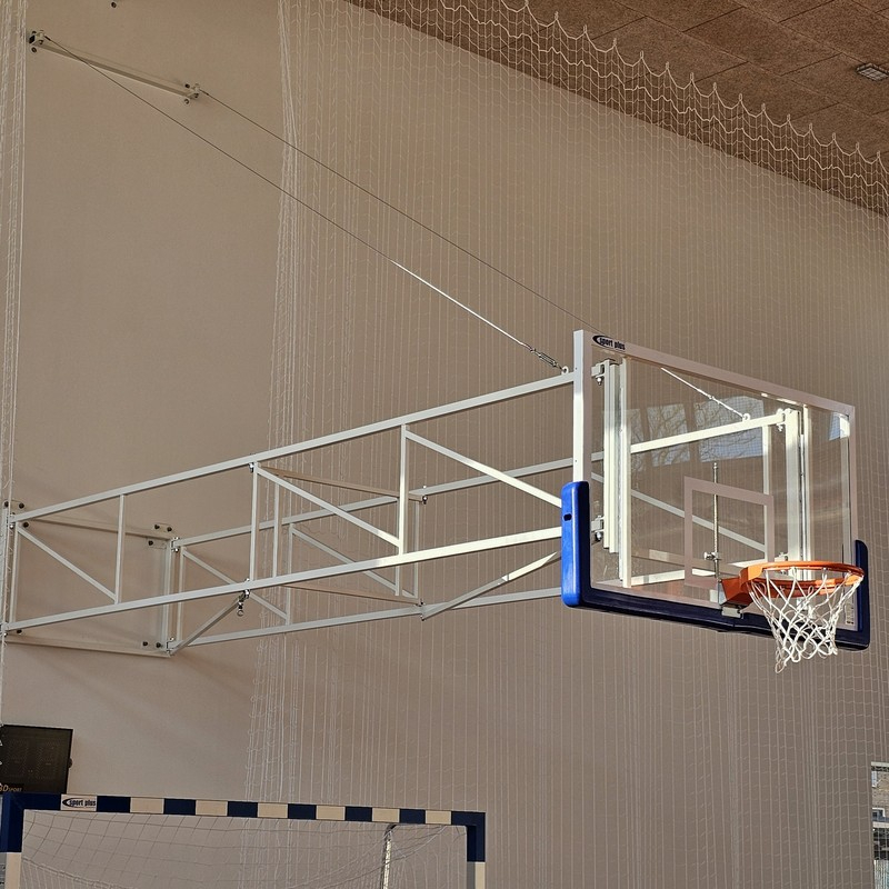 Výklopná konštrukcia s úchytmi, pre tabule 180x105 cm, sklopná na jednu stranu