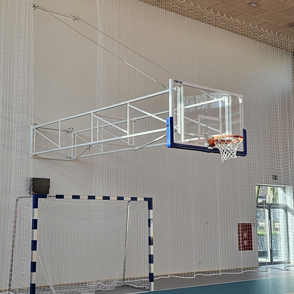 Výklopná konštrukcia s úchytmi, pre tabule 180x105 cm, sklopná na jednu stranu
