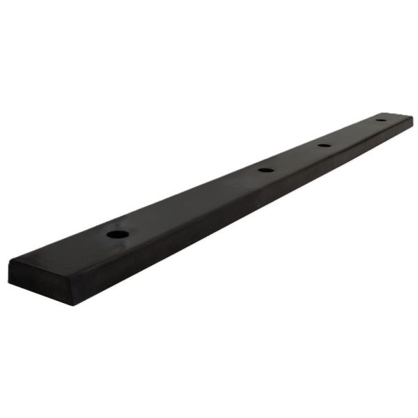 Plošný nárazník. Tvar D. Rozmery 980 mm, 19x70 mm