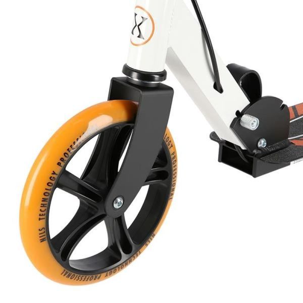 HM0107 skúter, NILS EXTREME, biela, čierna a oranžová farba