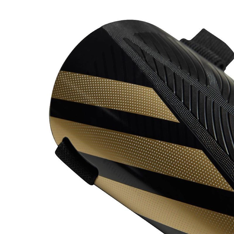 Futbalový chránič Adidas Tiro SG Match, čierno-zlatý
