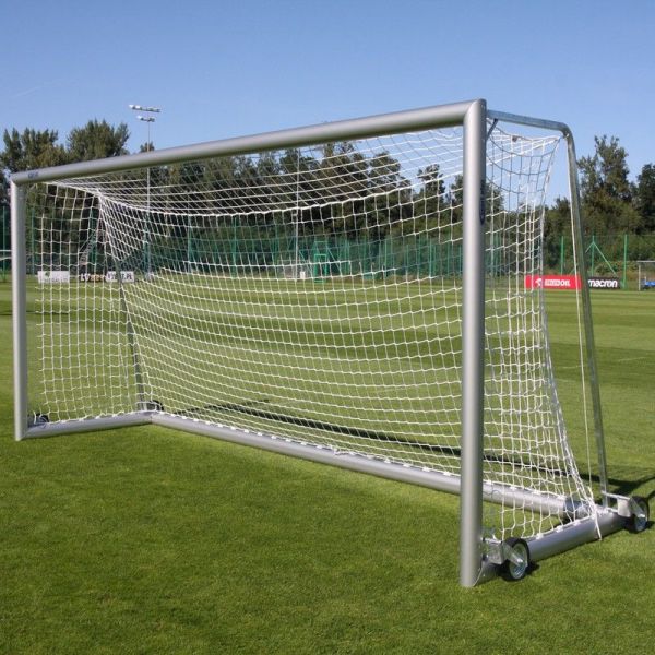 Futbalové bránky 5 x 2 m PREMIUM prenosné s kolieskami, hliník, oválny profil 120 x 100 mm Futbalové bránky 5 x 2 m PREMIUM prenosné s kolieskami, hliník, oválny profil 120 x 100 mm